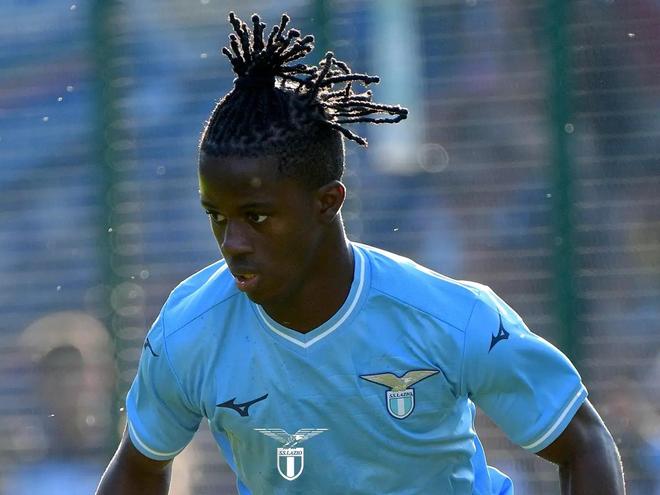 收缩一步的 收缩一步的